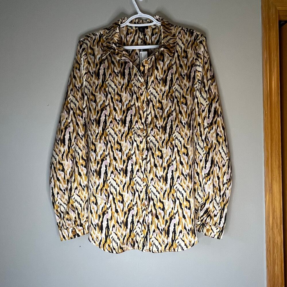 NWT! Boohoo Brown / Pink / Black Animal Print Blouse Size 8